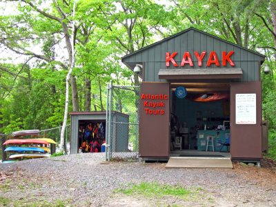 Gearing Up for Kayaking at Norrie Point